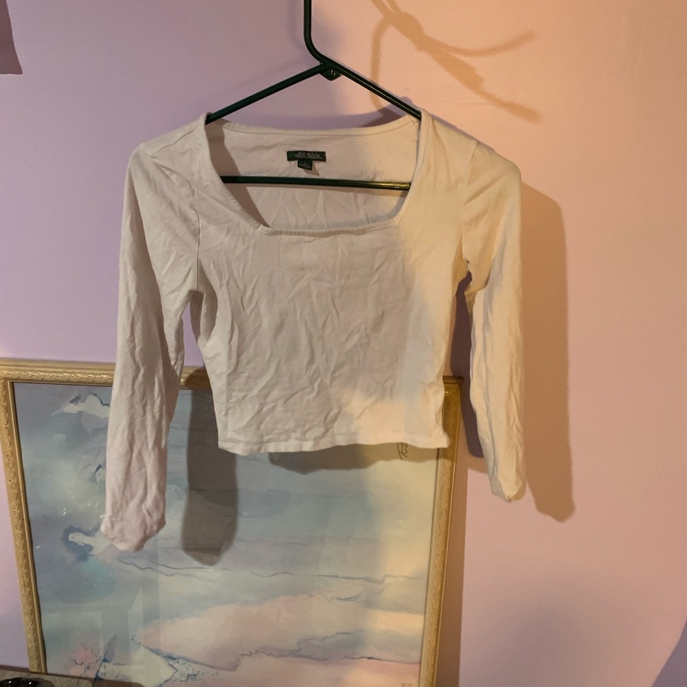 White long sleeve crop top